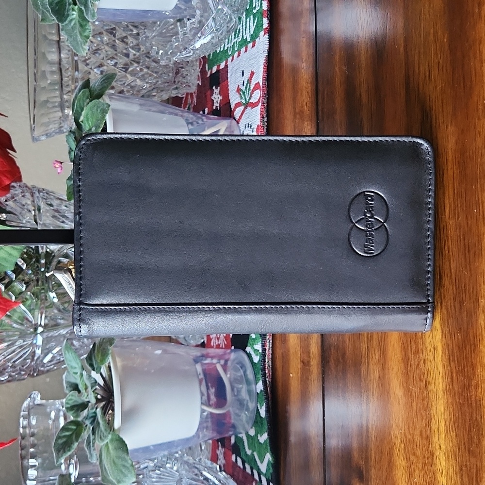 Leed's Leather Travel Zip Around Wallet Organizer